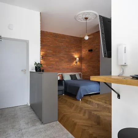 Fire & Smoke - 1Br With Balcony & Lift - Kazimierz * Cracóvia