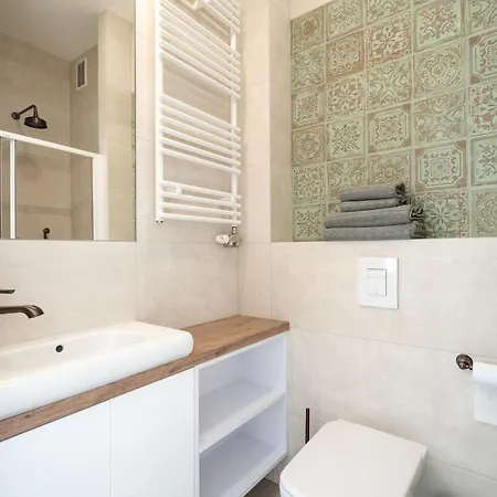 Apartamento Fire & Smoke - 1Br With Balcony & Lift - Kazimierz