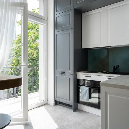 Fire & Smoke - 1Br With Balcony & Lift - Kazimierz Cracóvia